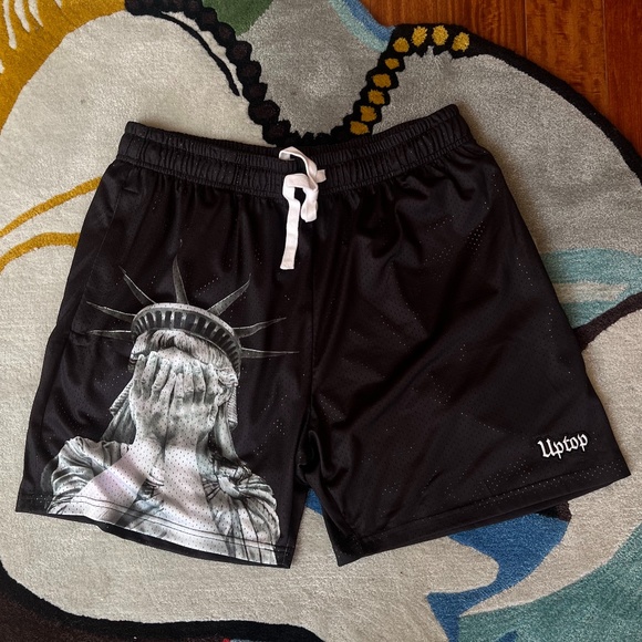 NY CRYING MESH SHORTS. TOP QUALITY - Picture 1 of 2